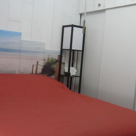 Maisonnette Au Bord De L Etang Leucate Exterior photo